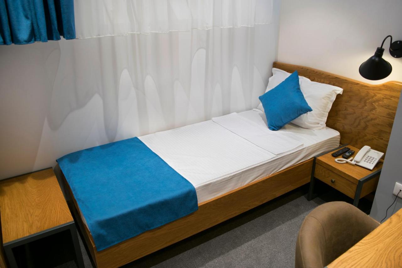 R&R Hotel Erévan Extérieur photo